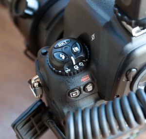 Mode wheel features "Q" mode for quieter shutter operation